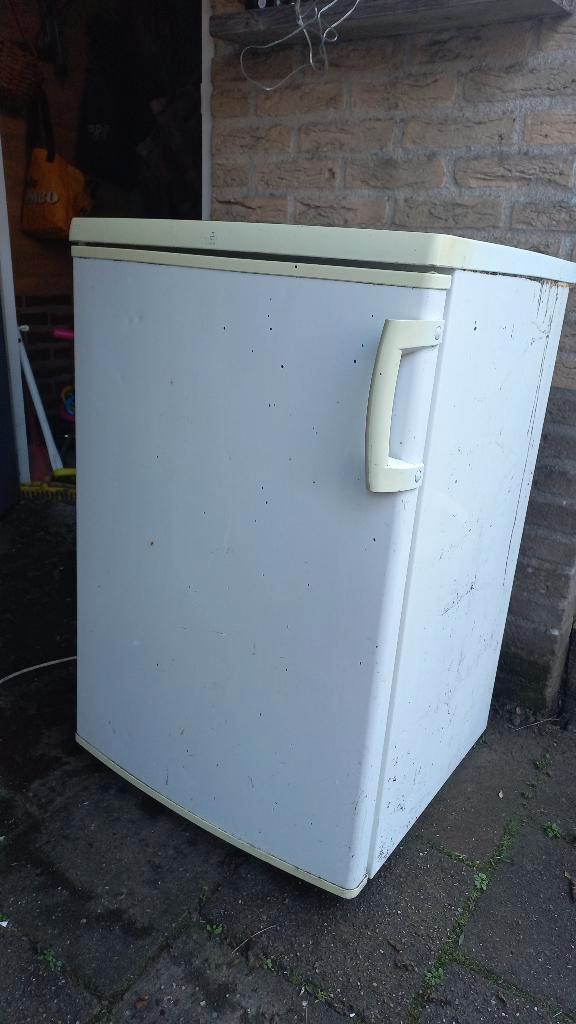 GRATIS diepvries (voor onderdelen)