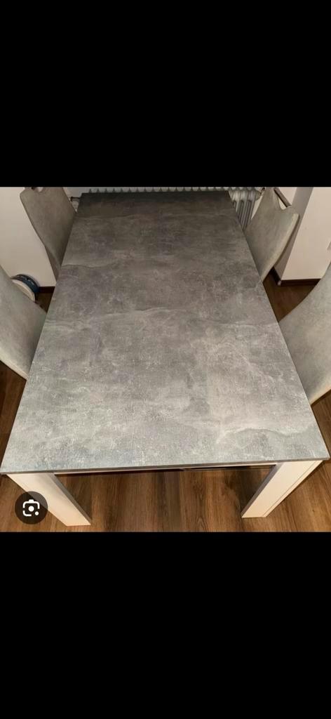 Gratis Eettafel - Stijlvolle Tafel voor Jou!