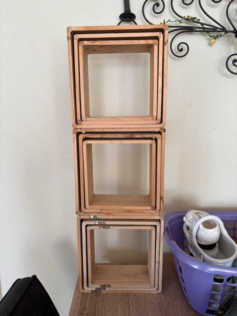Gratis 3x3 Houten Etagère- 28, 26, 24 cm