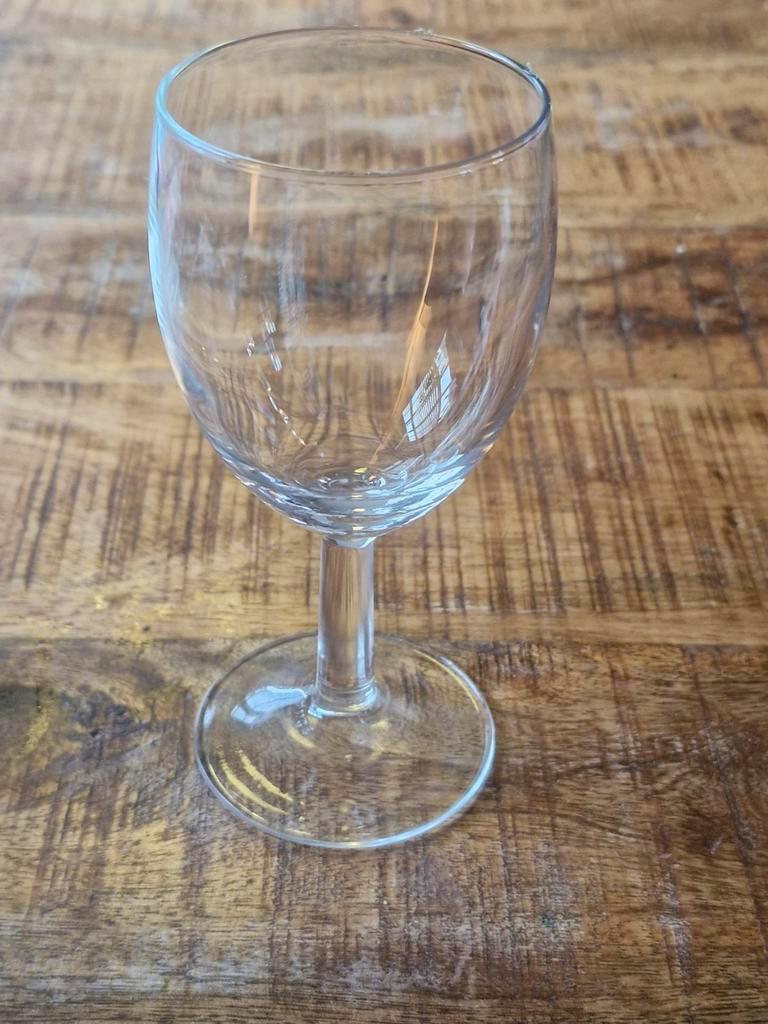 Elegant wijnglas - 16 cm hoog, 9 stuks