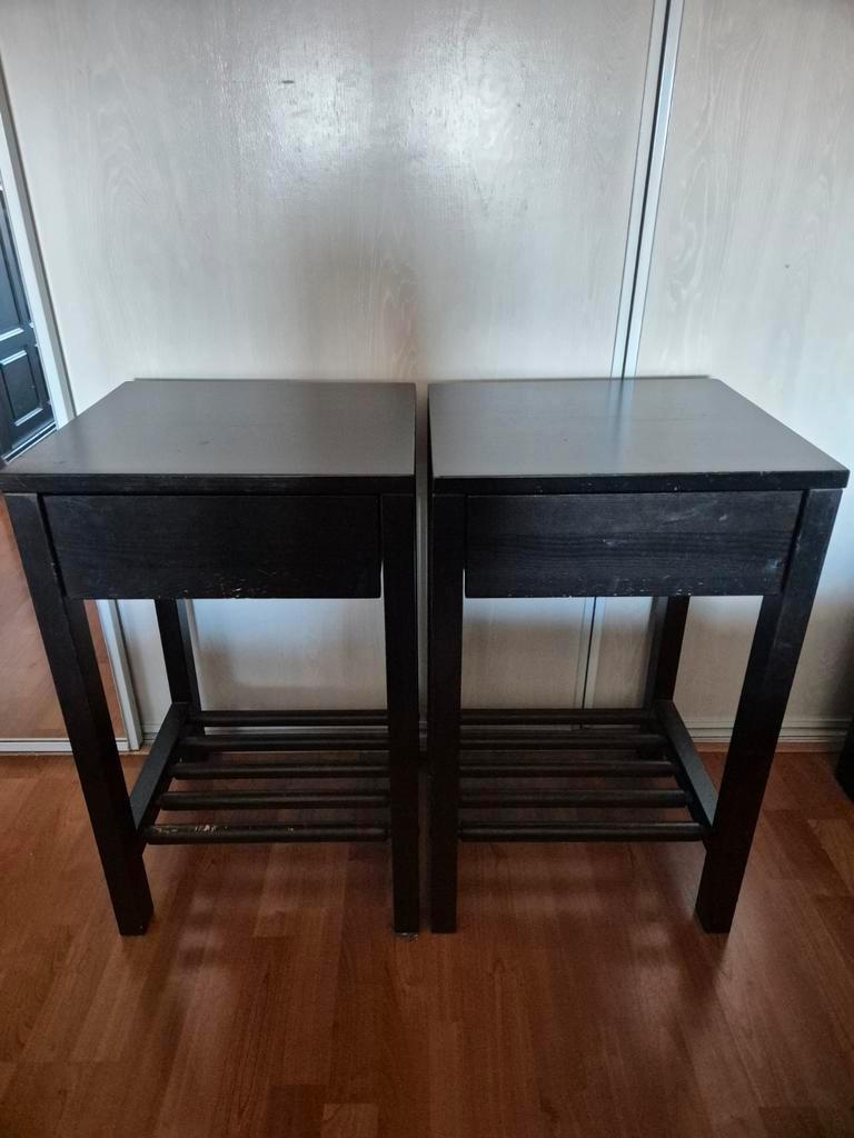 2x Zwart Ikea Nachtkastje - Gebruikt