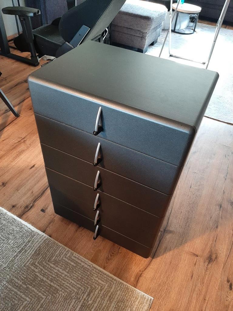 Moderne ladekast met 6 lades