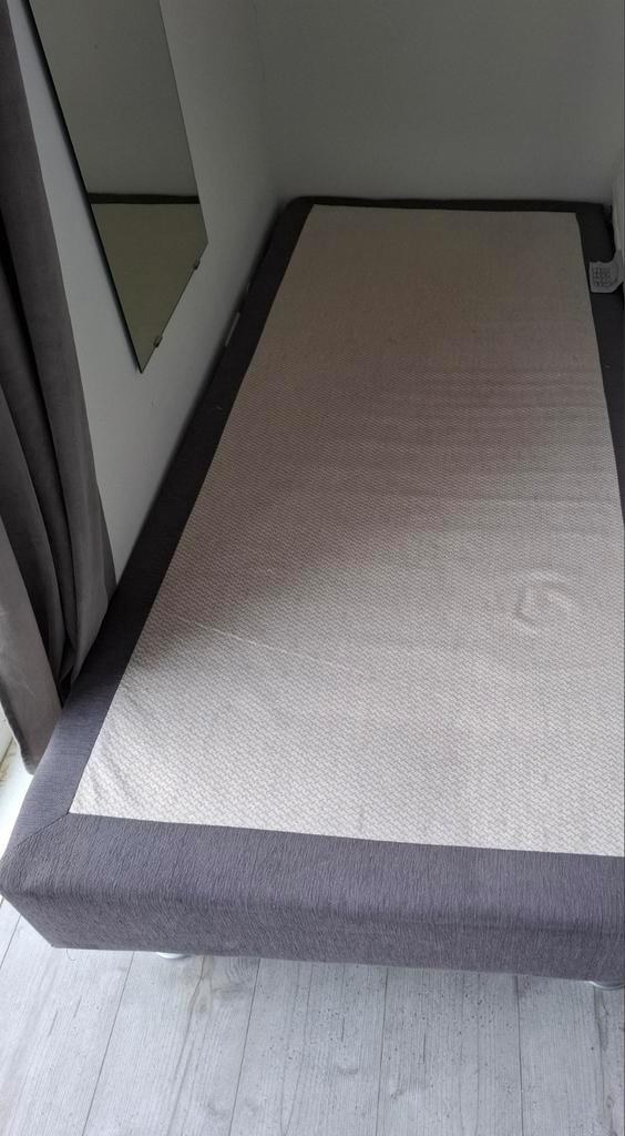 Gratis af te halen bedbodem / boxspring