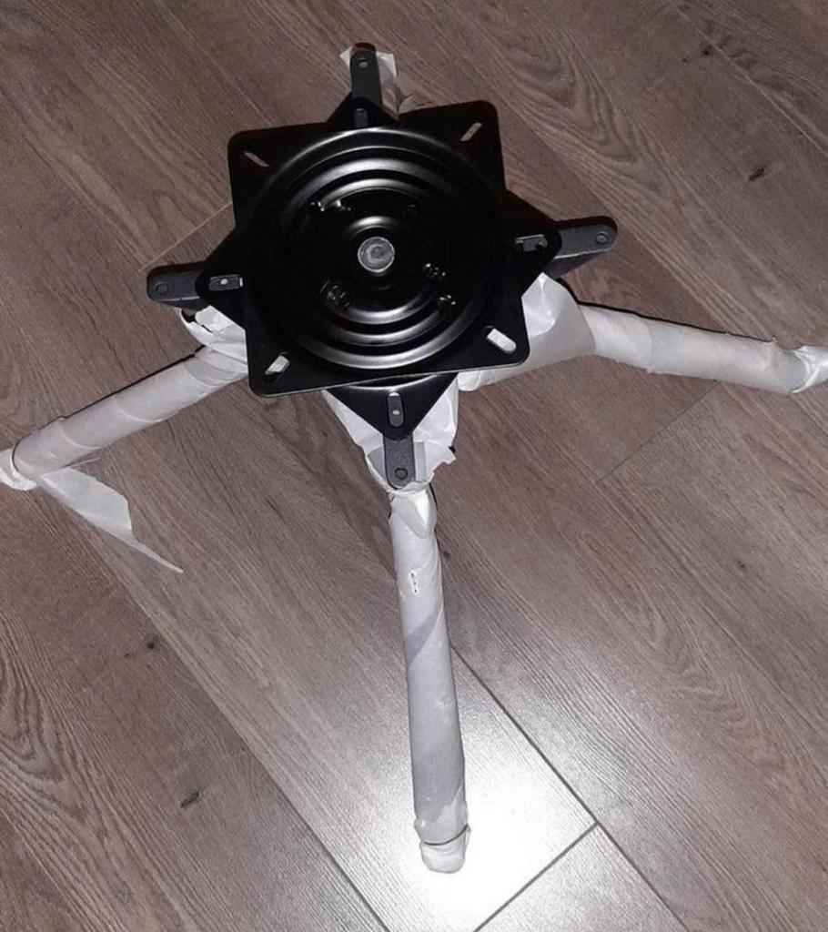 Gratis ophalen onderstel voor eetkamerstoel Saar leenbakker