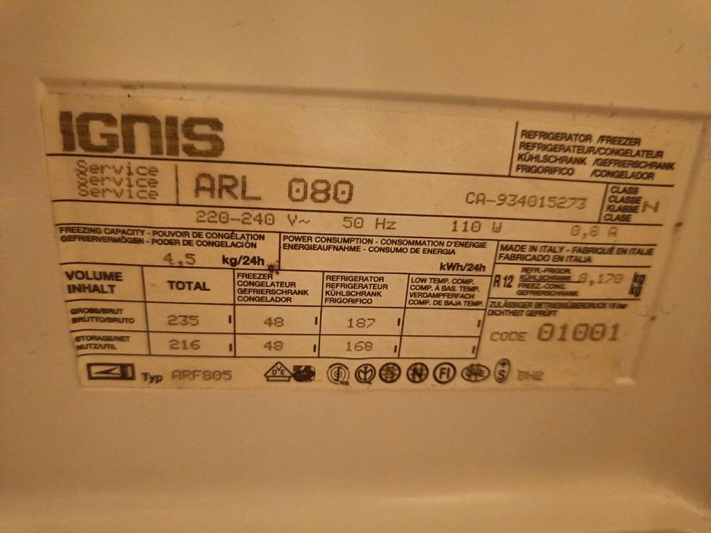 GRATIS goedwerkende koelkast met ruim vriesvak!