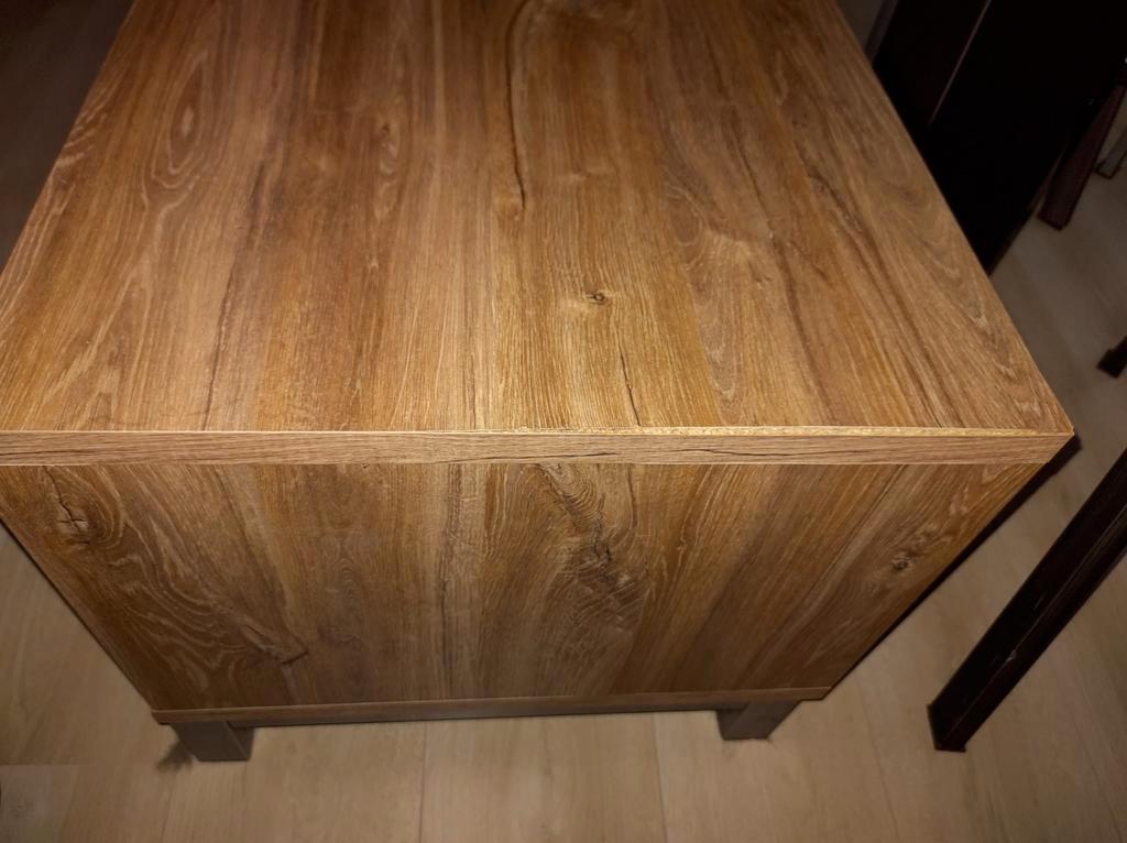 Gratis tv kast Leenbakker