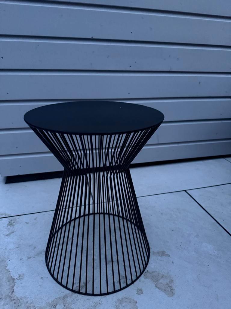 Gratis ophalen fauteuil+bijzettaffel en kinderstoel met naam