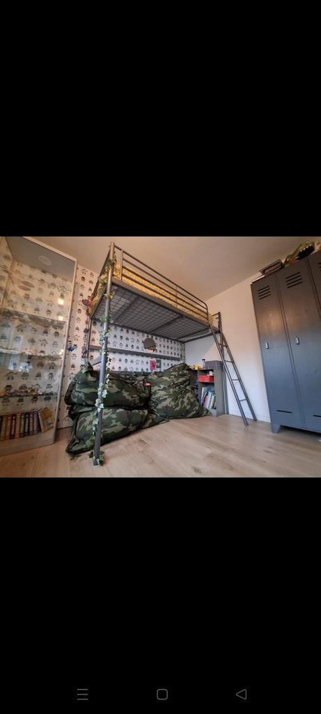 Stevige eenpersoons hoogslaper - gratis af te halen