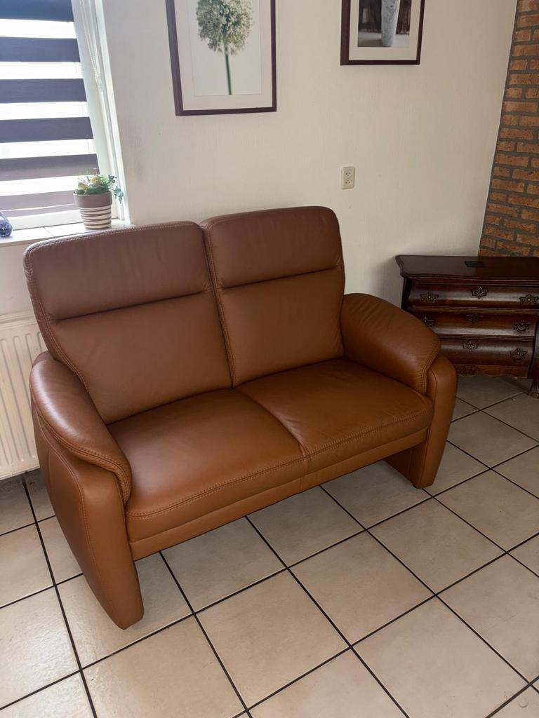 Leren 2 zits bank, zo goed als nieuw!