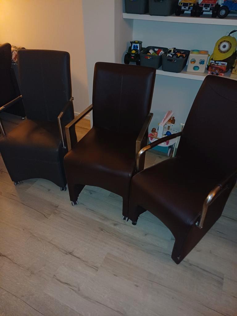 Rommelmarkthandel - Diverse items, bijna gratis af te halen.