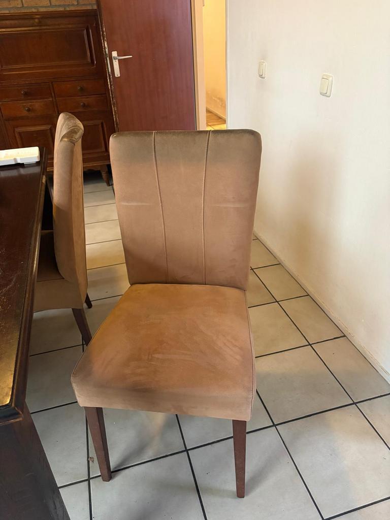 Eethoek inclusief 4 stoelen