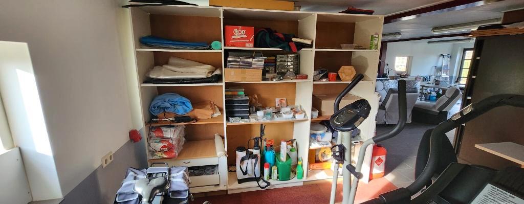 Wandkast voor opslag