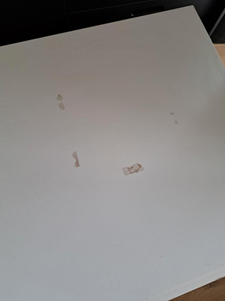 Witte opbergkast met lade