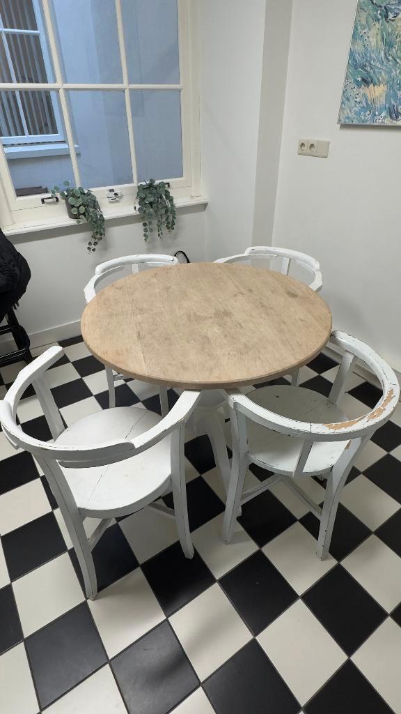 Houten tafel met stoelen GRATIS af te halen Amsterdam