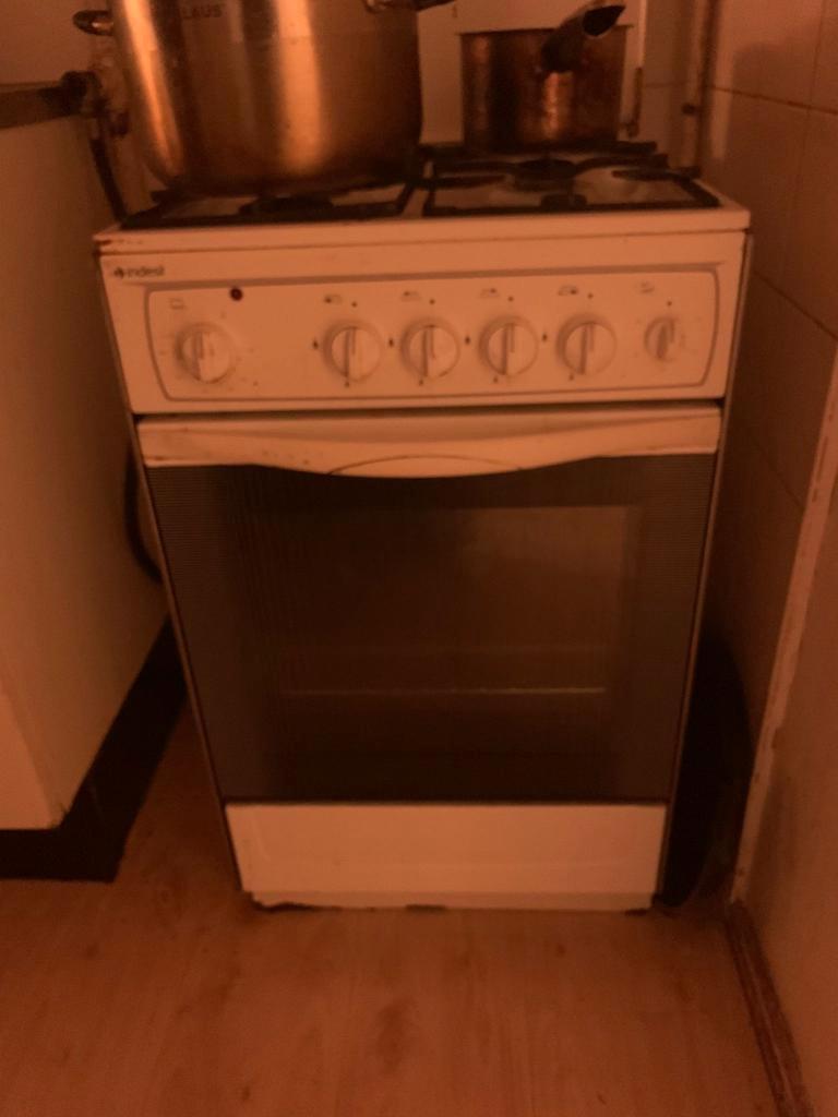 Gratis Koelkast en Fornuis - Werken Nog Goed!