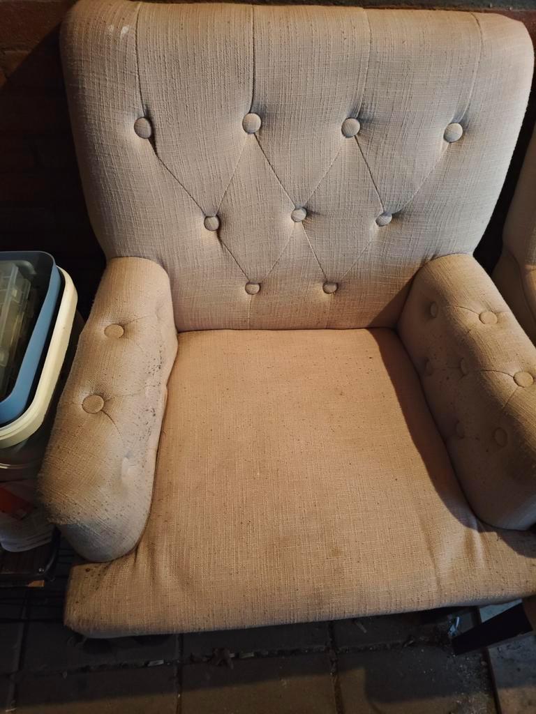 4 Beige Eetkamerstoelen - Gebruikt, Gratis Af te Halen