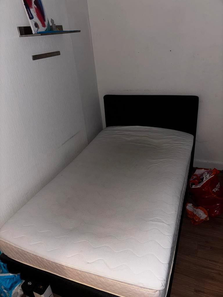 Boxspring twijfelaar 120 cm met topper