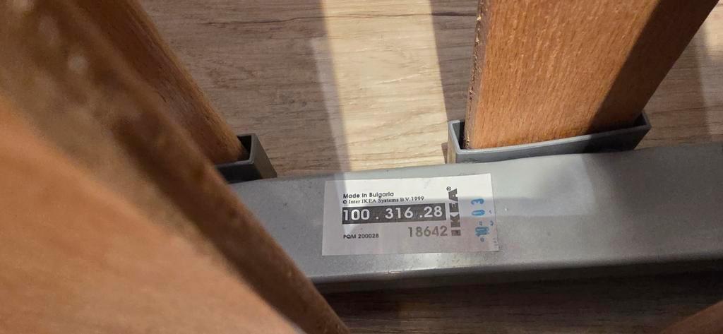 Ikea Slaapbank Bedframe 140x200 - Drie standen