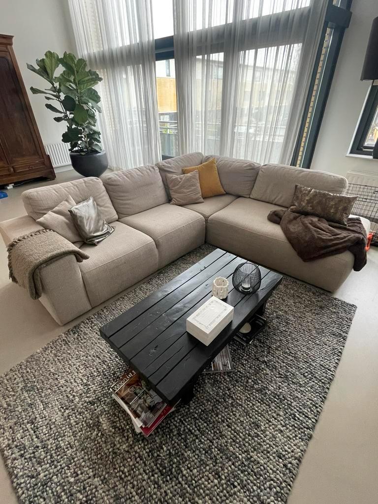 GRATIS AF TE HALEN! SPOED! Hoekbank beige