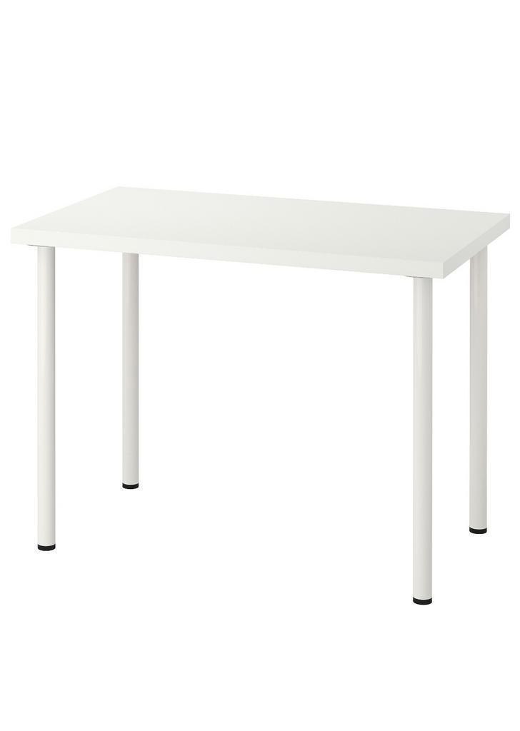 Witte rechthoekige tafel