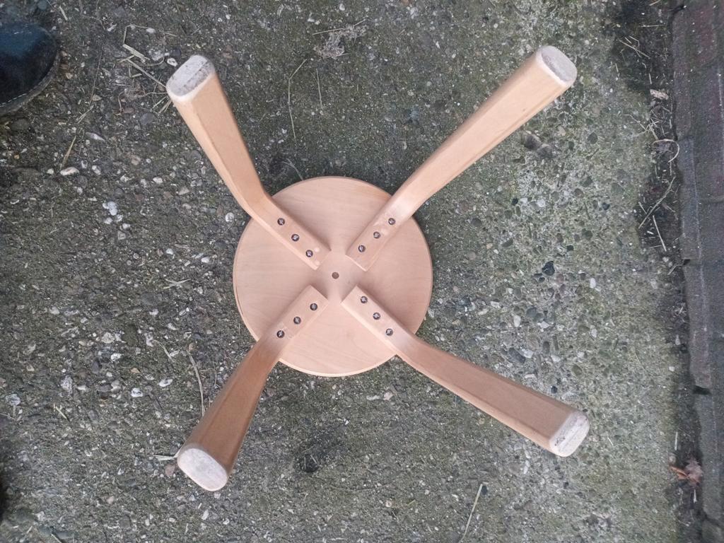 Houten kruk 45 cm hoog