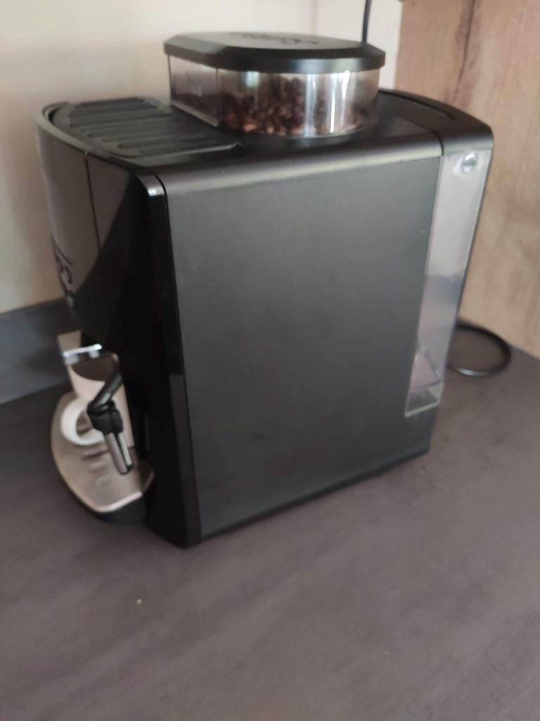 Krups espresso koffie apparaat EA 8100