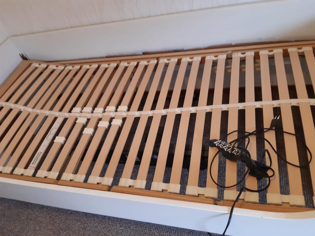 Gratis op te halen eenpersoonsbed met lattenbodem