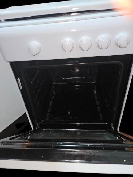 Gratis Gebruikt gasfornuis 50cm - Prima staat!