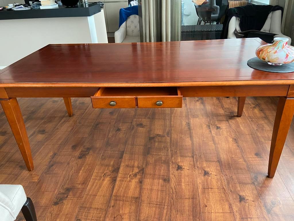 Kersenhouten eettafel met lades