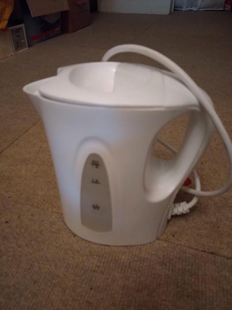 Gratis Witte waterkoker af te halen