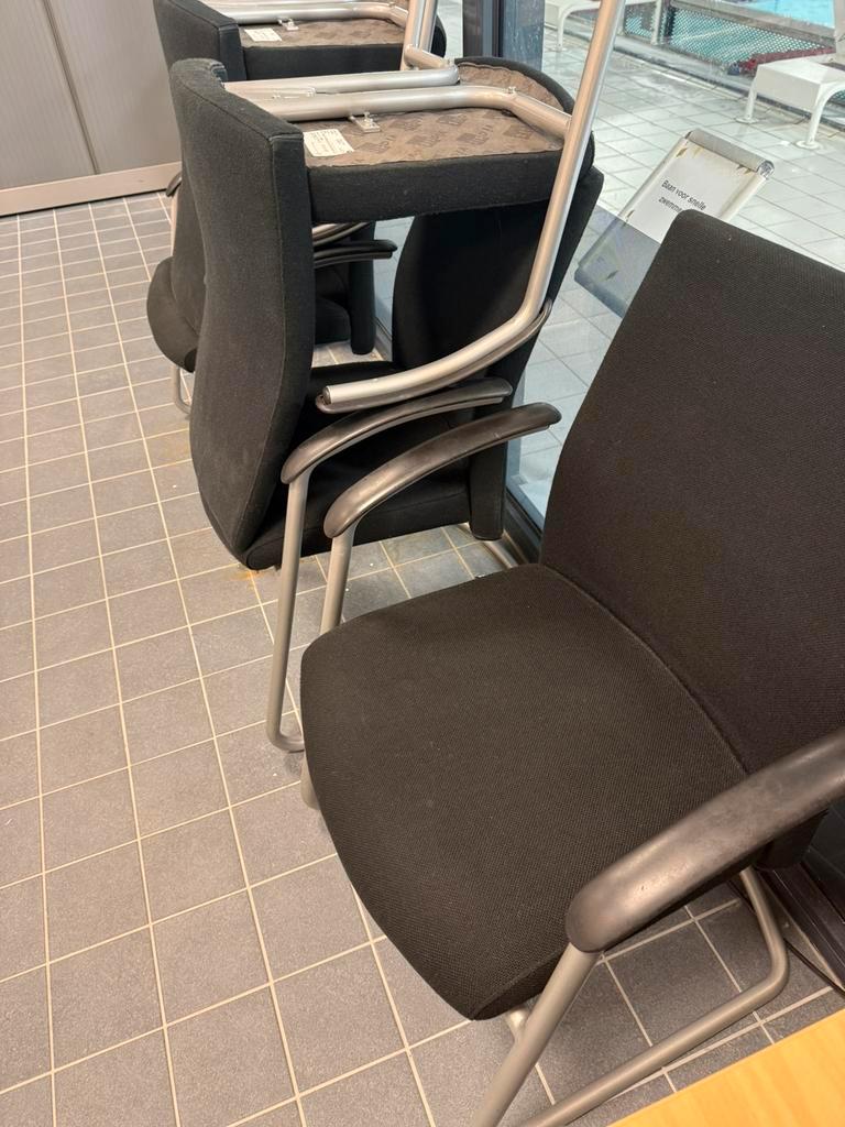 GRATIS! Kantoor-, bureaustoelen!
