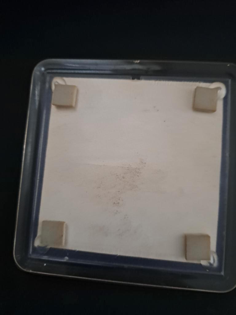 Geborduurde onderzetter uil