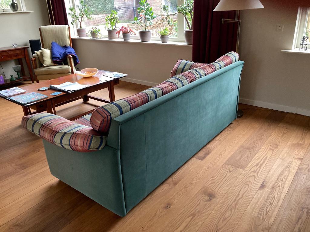 Ruime zitbank - gratis af te halen in Leersum