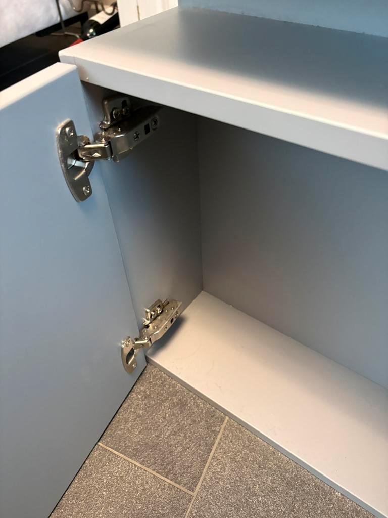 Ikea nachtkastje, redelijk nieuw, GRATIS ophalen Doetinchem