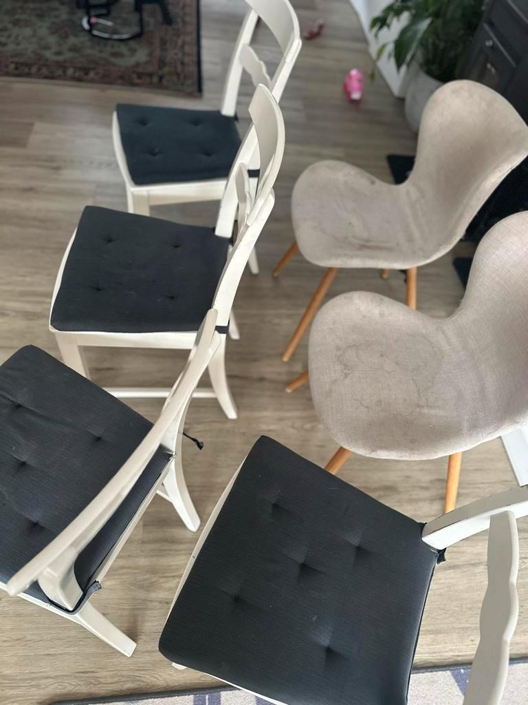 Gratis af te halen: Eetkamerstoelen