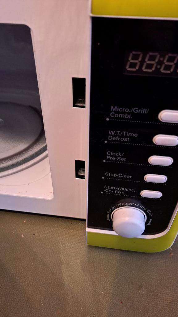 Gratis magnetron Deur sluit niet meer 🫤