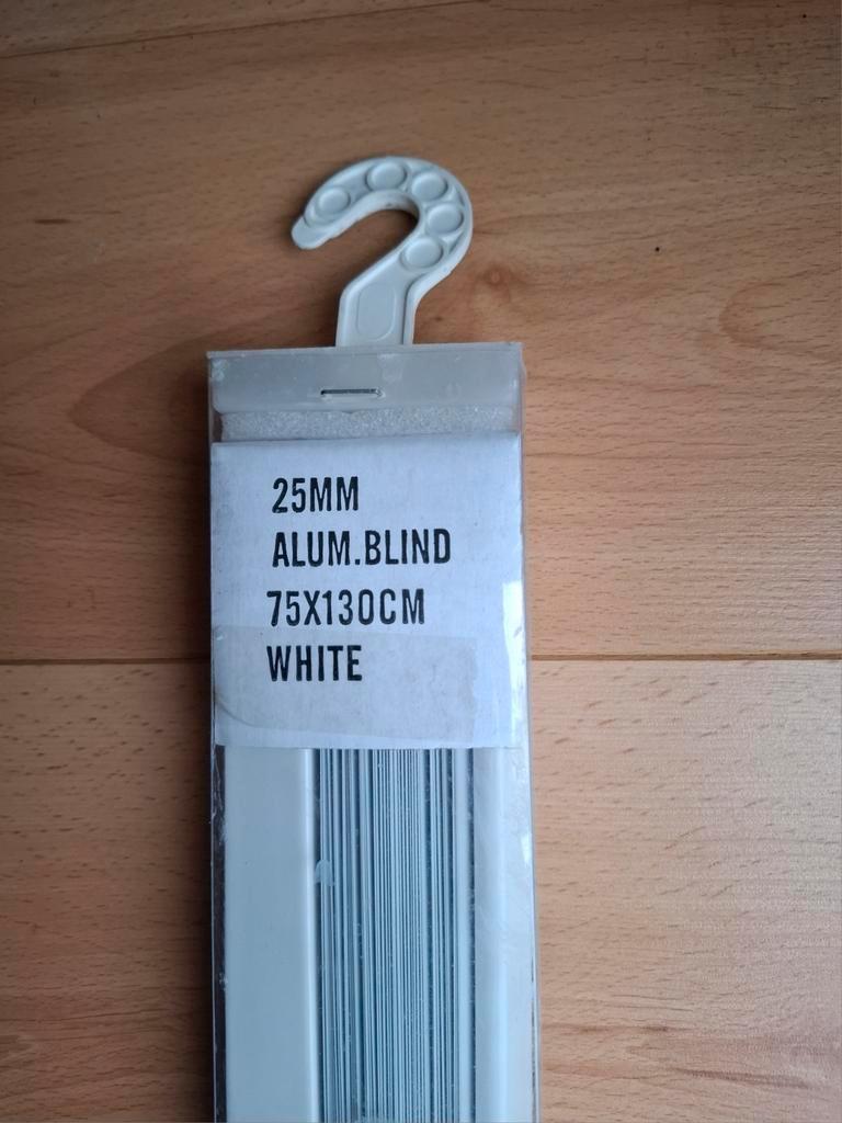 Gratis aluminium jaloezie 75 x 130 cm - Nieuw in verpakking