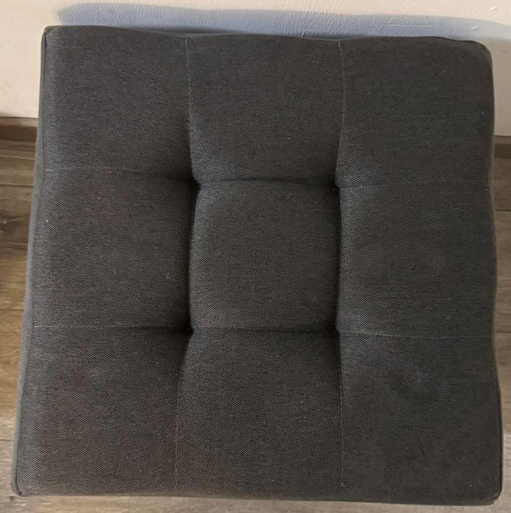 ***GRATIS*** Antraciete poef IZGS!