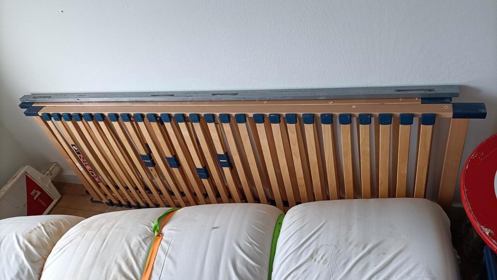 Gratis af te halen: 2 lattenbodems 70x200