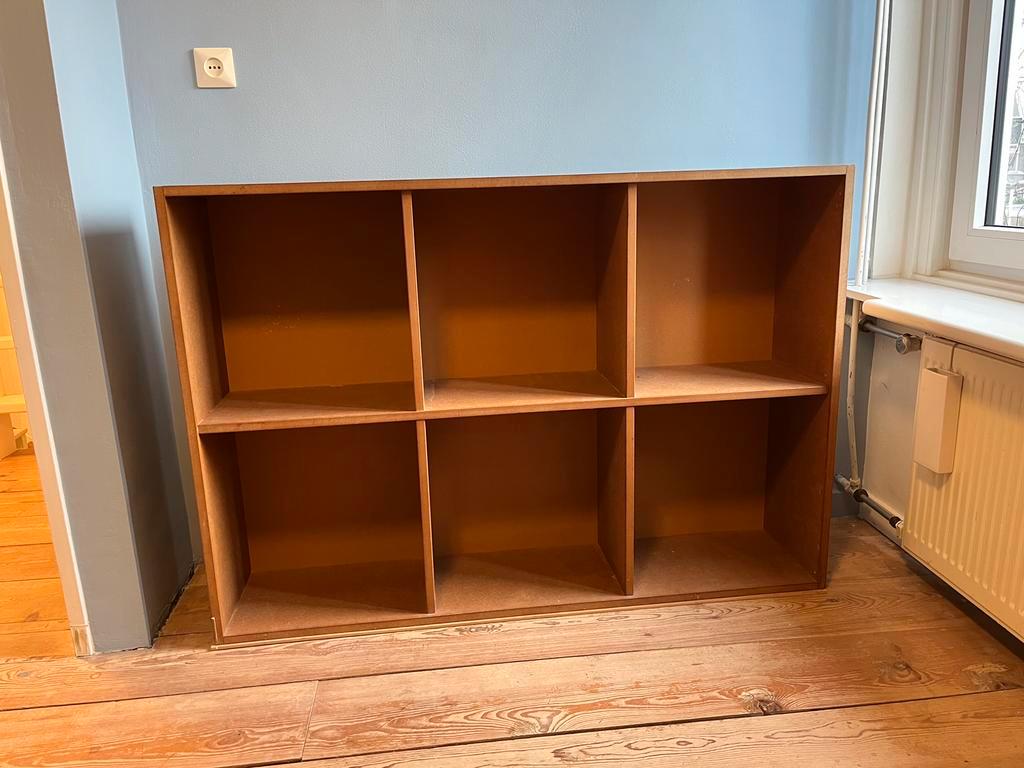 Boekenkast, gratis af te halen