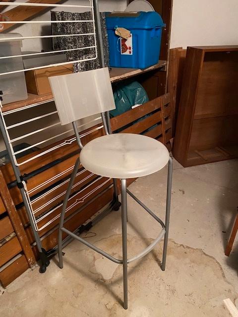 Plastic Ikea hoge stoel GRATIS