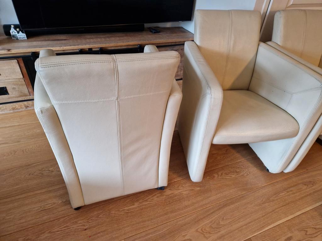 6 leren eetkamerstoelen