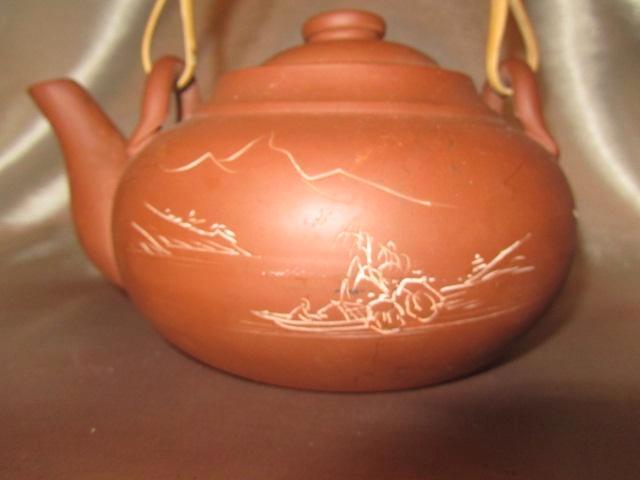 Vintage aardewerk theepot trekpotje; yixing teapot