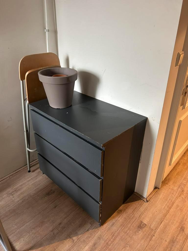 Spoed ophalen: Gratis meerdere items - kantoor (centrum)