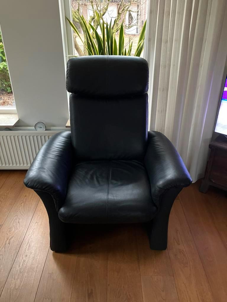 Leren bankstel gratis af te halen.