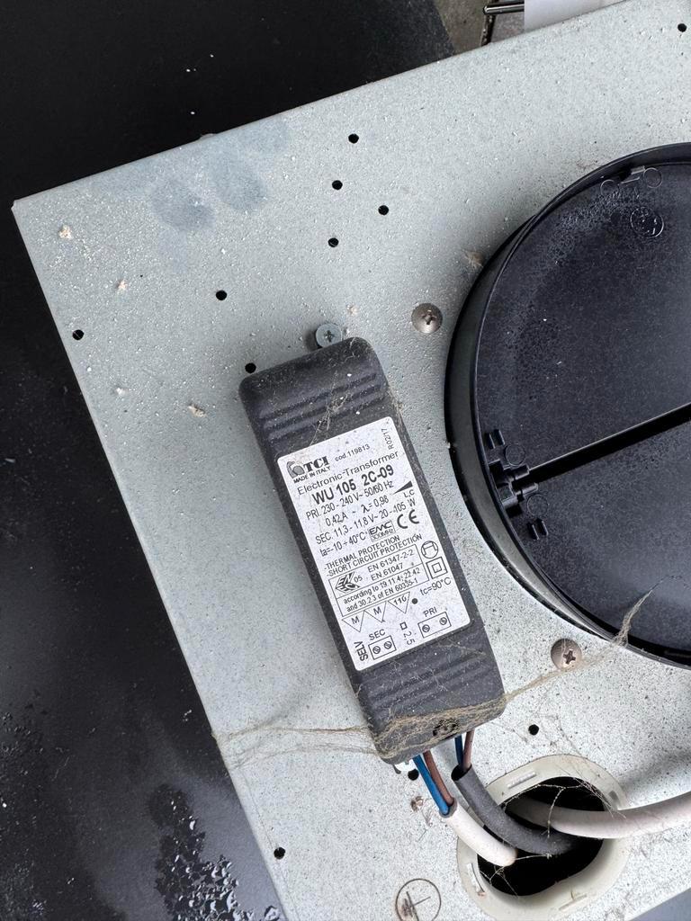 SMEG Zwarte Afzuigkap - Stijlvol en Functioneel