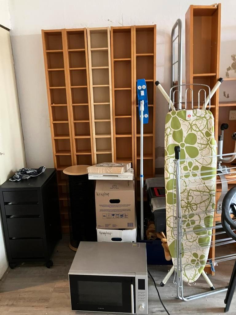 Diverse kasten voor in berging