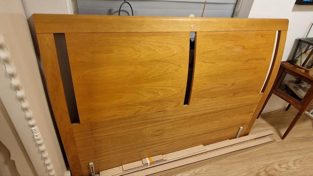 Hoofdbord bed. Swiss Sense. 170cm Breed en115cm hoog.