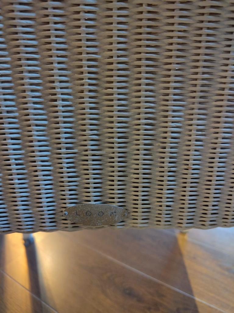 GRATIS vandaag af te halen 61 stoelen Heerhugowaard