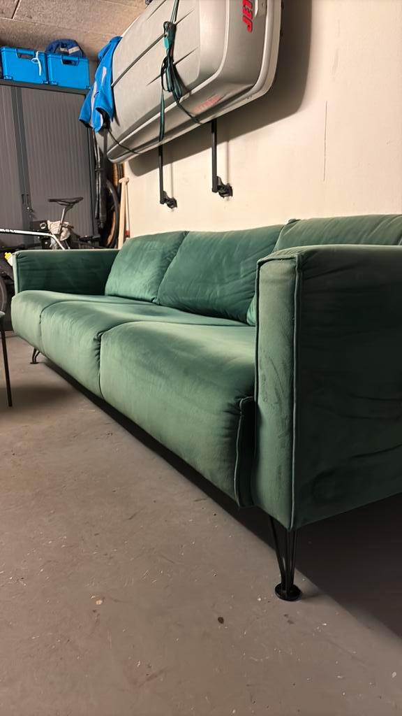 Groene bank van Bodilison gratis op te halen